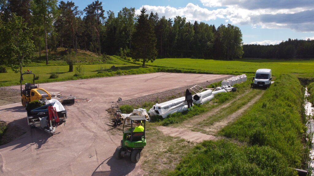 tekonurmen pohjustustyö