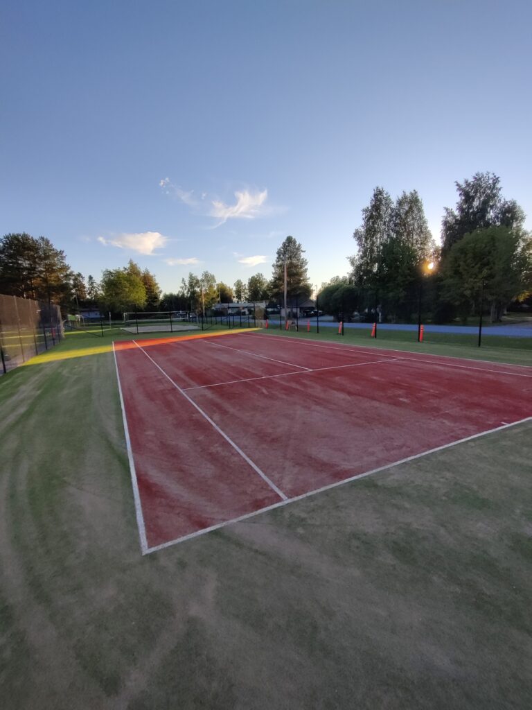 Tenniskenttä isokyrö