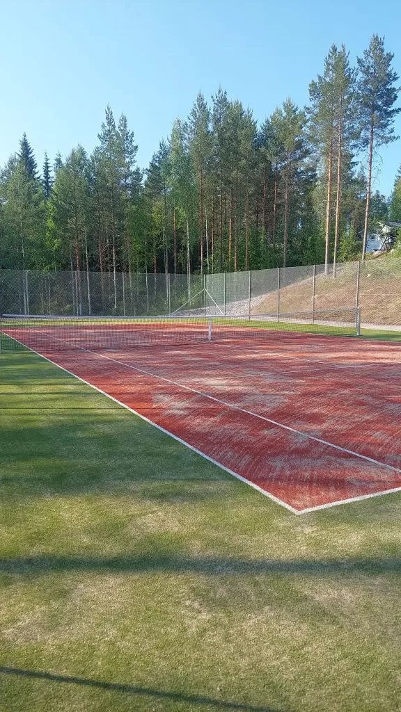 tekonurmi tenniskenttä